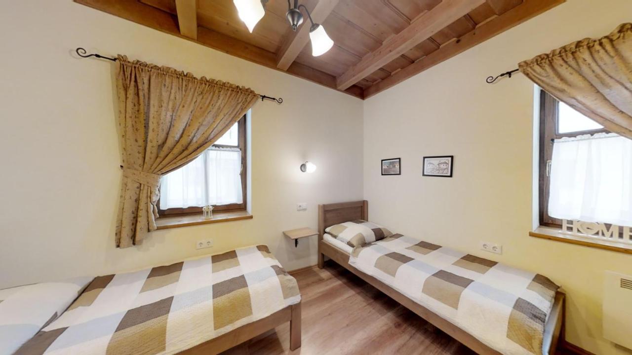 Tóth Vendégház és Apartmanház Újfehértó Exterior foto